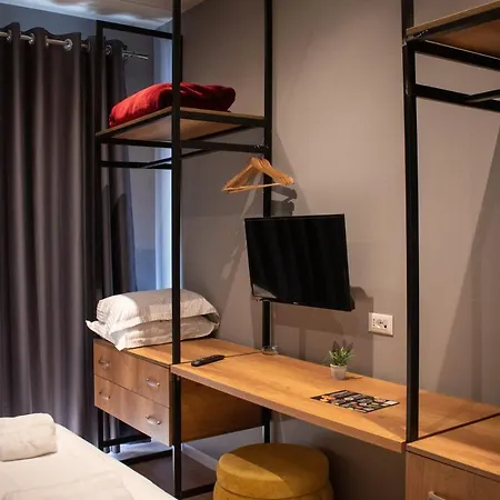Hotel Tirona Hotel