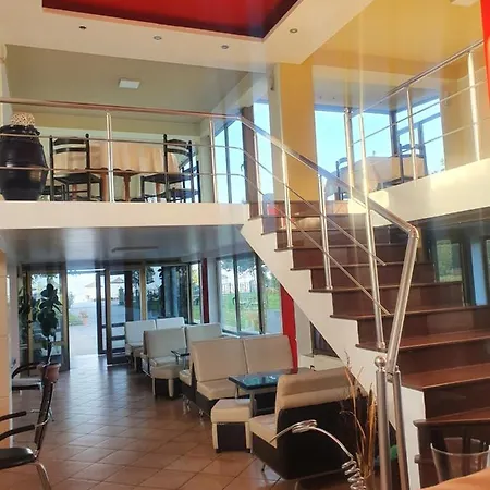 Hotel Tirona 3*