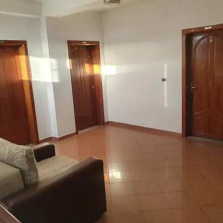 Tirona Hotel